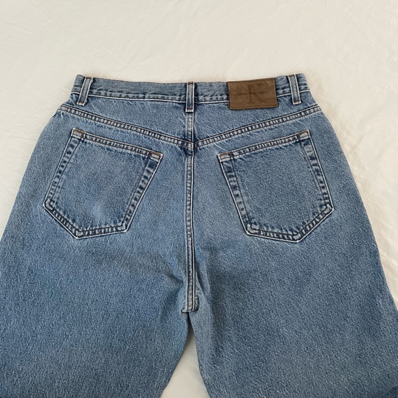 90’s Calvin Klein Vintage Stonewash Easy Fit Dad Jeans - Picture 6 of 15